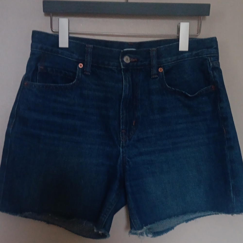 HighWaisted Cut-Off Style Jean Shorts In Dark Blue